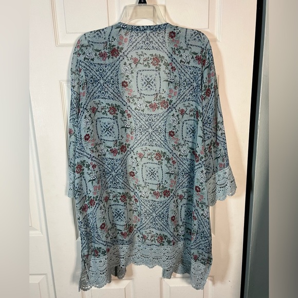 Mason & Belle Floral Kimono Cardigan with Lace Trim - Picture 3 of 3